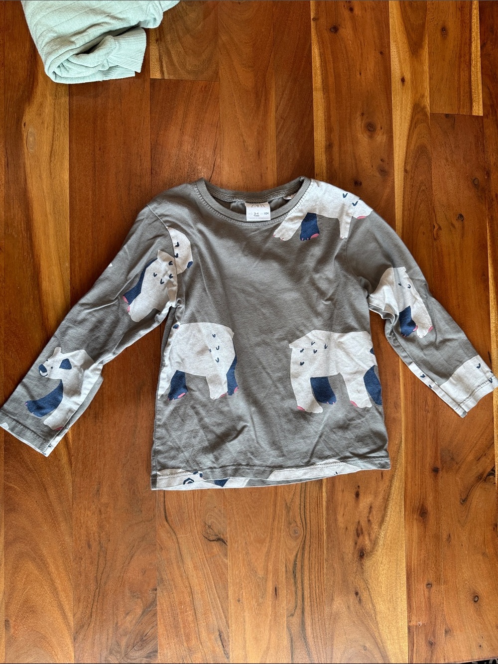 Toddler boy bundle - Picture 9 of 16